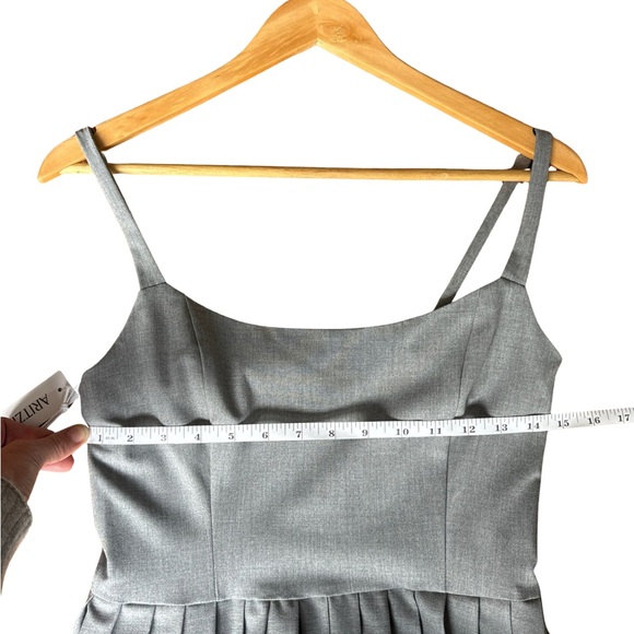 NWT. Aritzia Heather grey TRIX dress size 2 Sunday Best - Picture 10 of 13